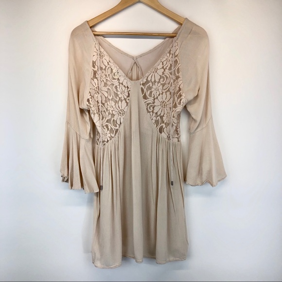 Umgee Tops - Umgee Women’s Bell Sleeve Lace Bohemian Top Size S